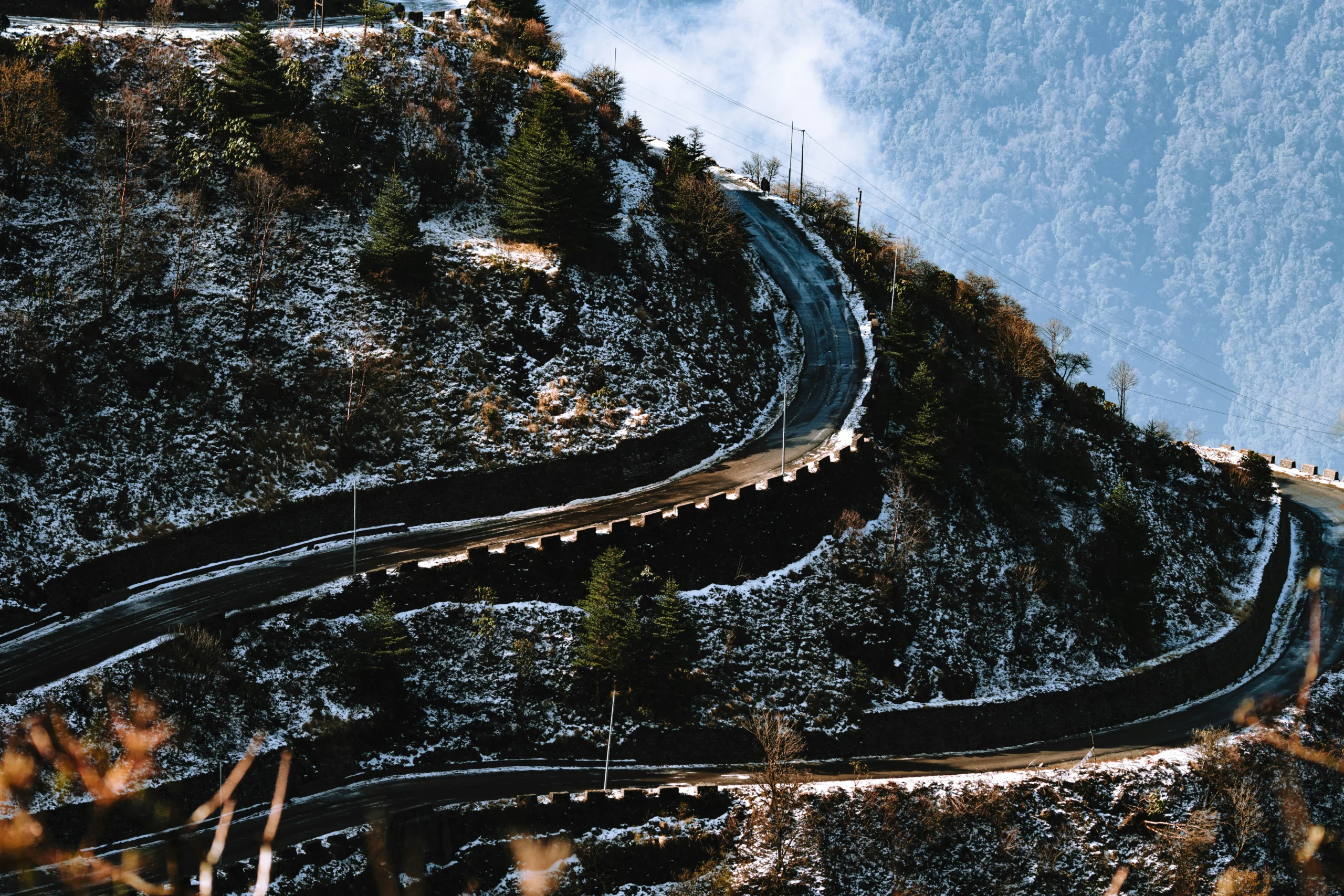 Hairpin Road, Zuluk