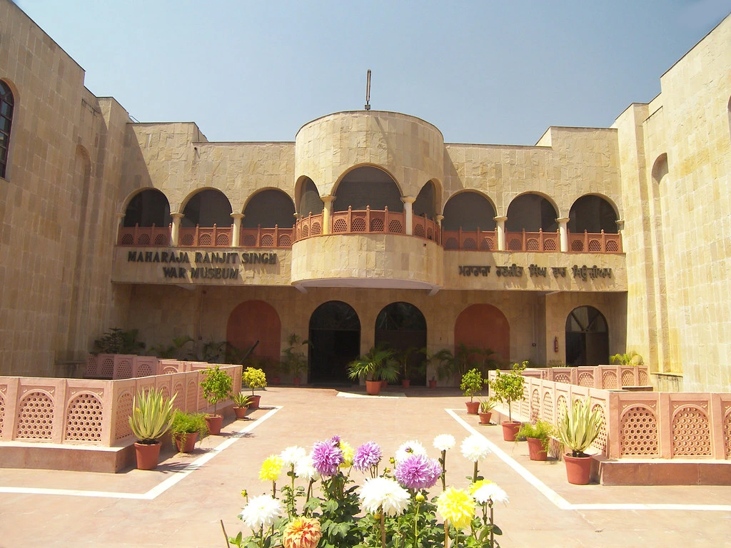 Amritsar Travel Guide - Maharaja Ranjit Singh Museum